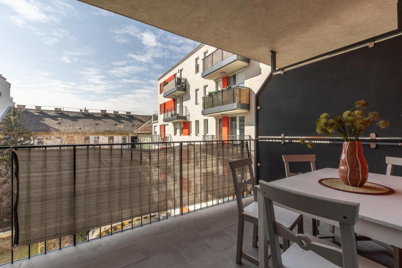 All You Need In Bp - Garage, Terraces, Aircon Budapest Luaran gambar