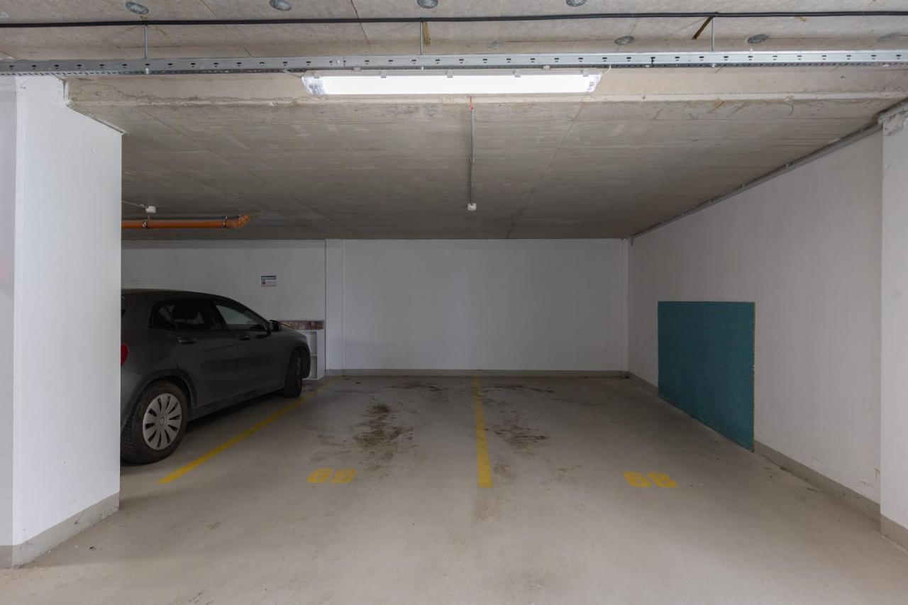 All You Need In Bp - Garage, Terraces, Aircon Budapest Luaran gambar