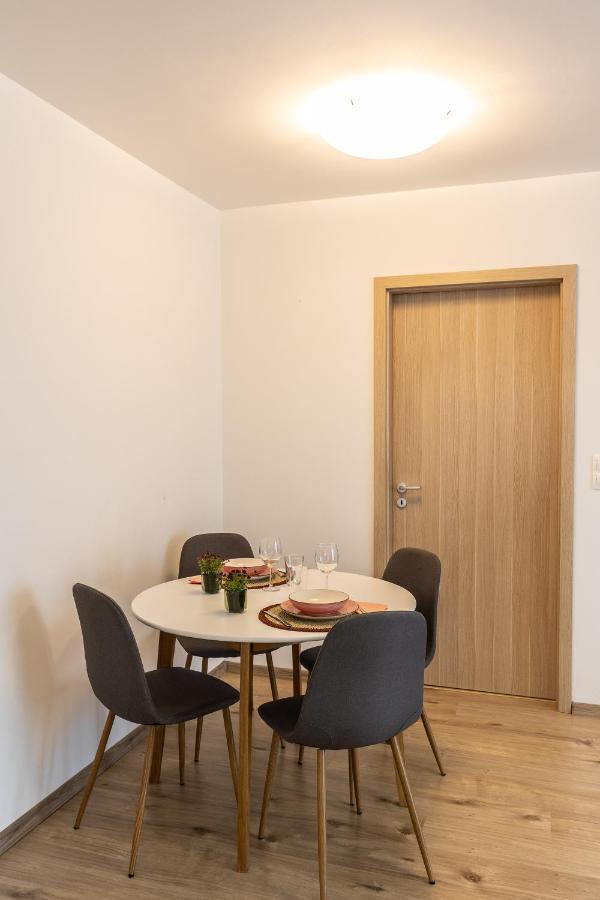 All You Need In Bp - Garage, Terraces, Aircon Budapest Luaran gambar